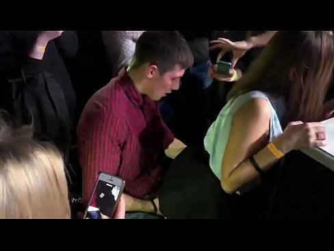 ❤️ Tinuod nga sekso sa usa ka nightclub sa Russia. Ang 18-anyos nga Ruso nga babaye sa anus ug puwerta nakighilawas sa usa ka nightclub ️❌ Maanindot nga porn sa ceb.porn-mate.ru